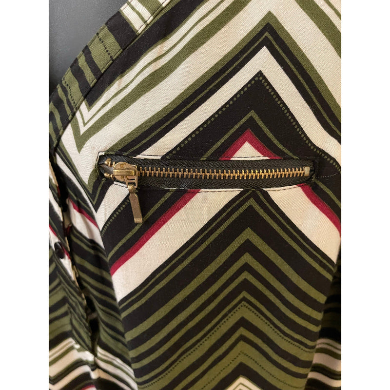 Unique Spectrum 3X High-Low Chevron Blouse with Faux Zipper Pocket