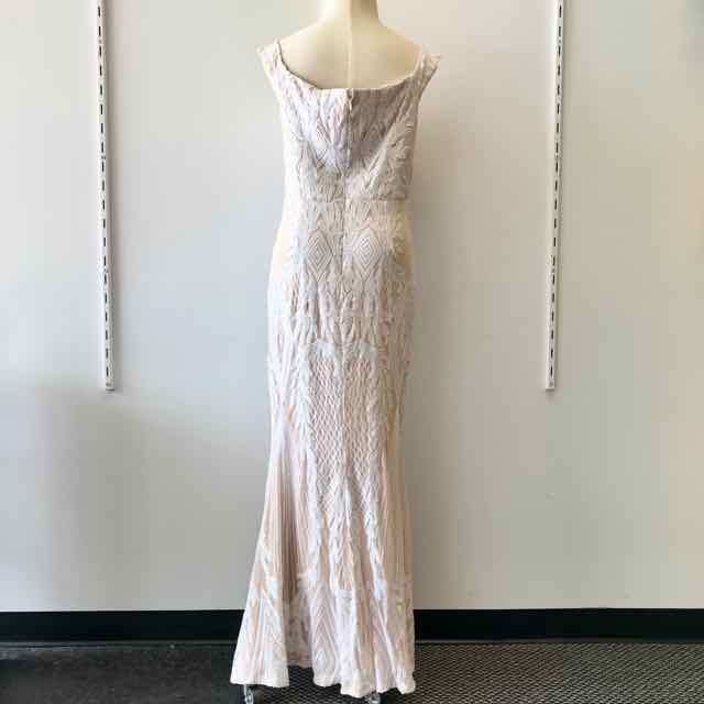 Style Plus Boutique Size 2X White Evening Long Dress