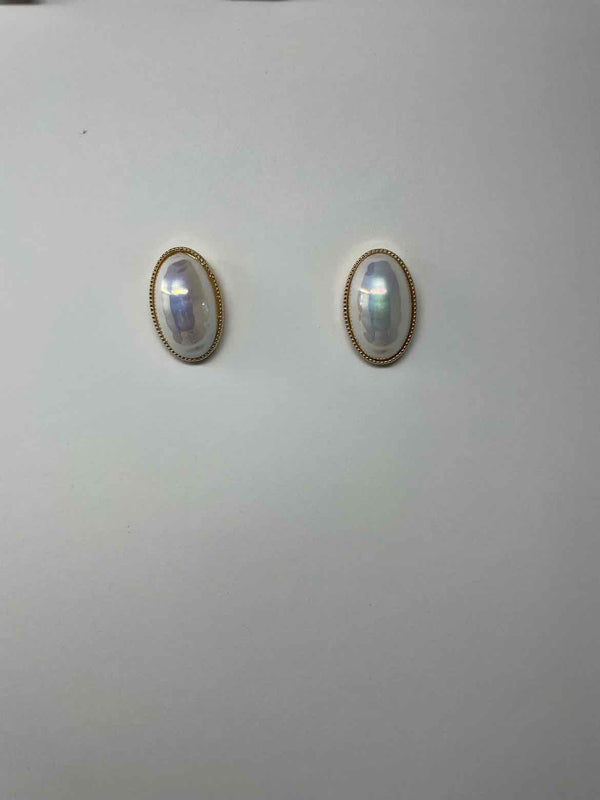 Fashion Pearl Earrings - Style Plus Consignment Boutique