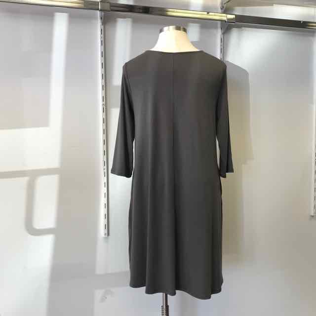 Style Plus Boutique Size 1X Ash Grey Dress - Style Plus Consignment Boutique