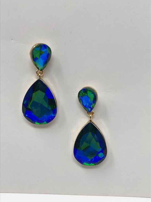 Style Plus Boutique Blue Earrings